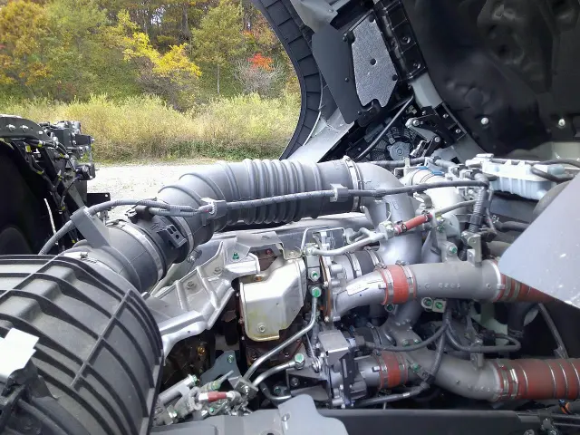 日野 プロフィア 2DG-FS1AHE(6x4)の写真20