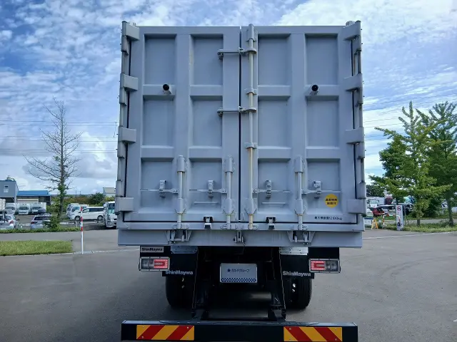 日野 プロフィア 2DG-FS1AHE(6x4)の写真5