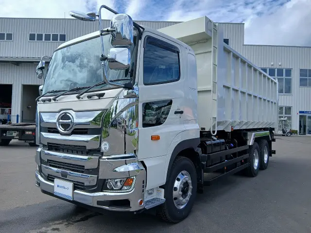 日野 プロフィア 2DG-FS1AJE(6x4)の写真1