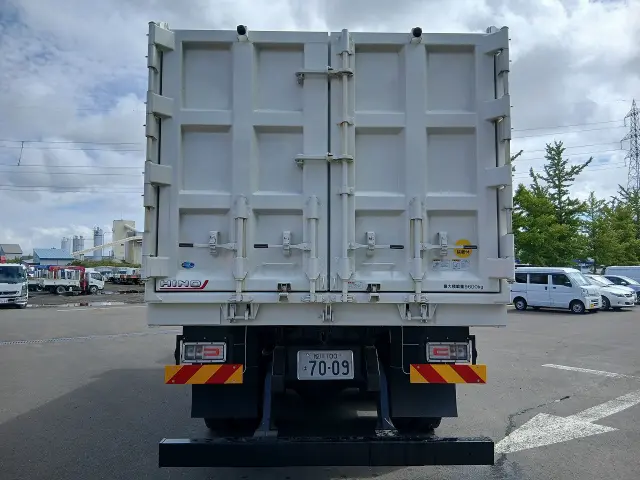 日野 プロフィア 2DG-FS1AJE(6x4)の写真5