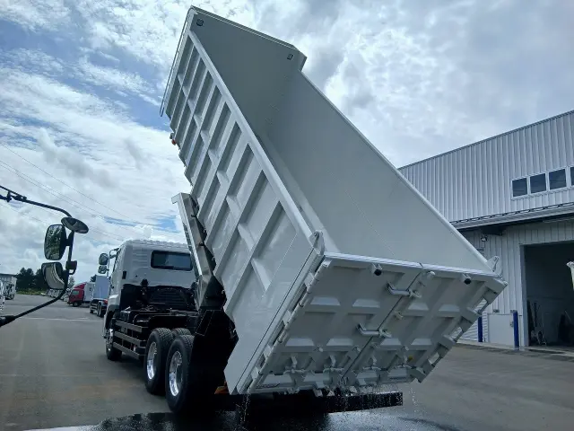日野 プロフィア 2DG-FS1AJE(6x4)の写真8