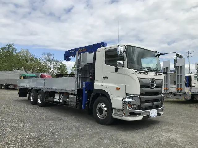 日野 プロフィア 2DG-FS1AHC(6x4)の写真2