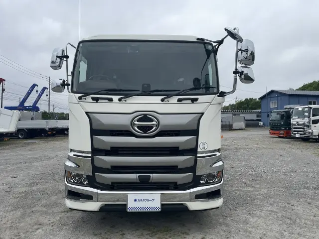 日野 プロフィア 2DG-FS1AHC(6x4)の写真3