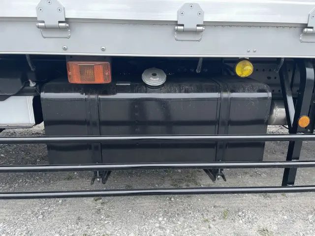 日野 プロフィア 2DG-FS1AHC(6x4)の写真15