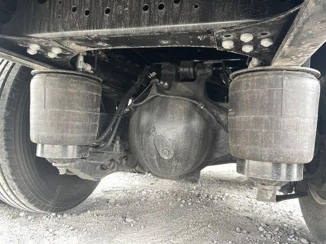 日野 プロフィア 2DG-FS1AHC(6x4)の写真18
