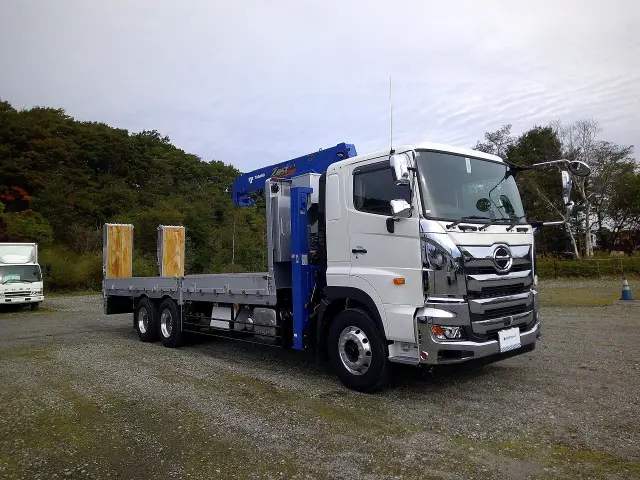 日野 プロフィア 2DG-FS1AHE(6x4)の写真2