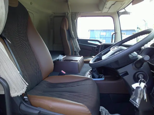 日野 プロフィア 2DG-FS1AHE(6x4)の写真22