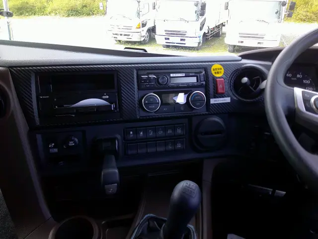 日野 プロフィア 2DG-FS1AHE(6x4)の写真23