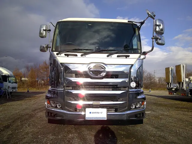 日野 プロフィア 2DG-FS1AHE(6x4)の写真3