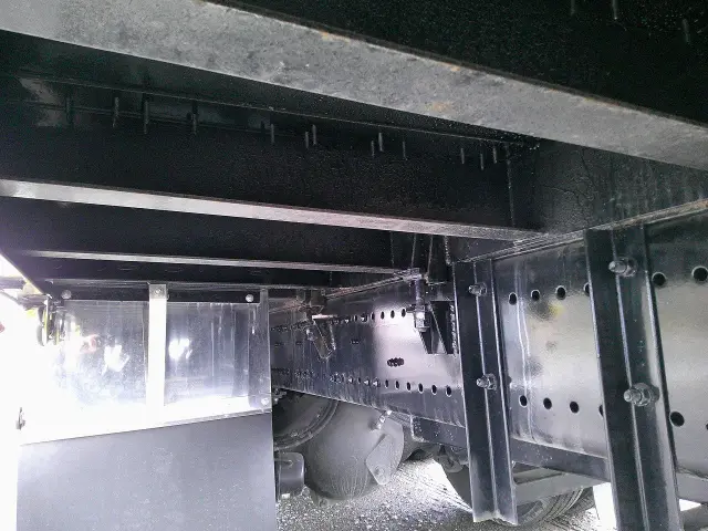 日野 プロフィア 2DG-FS1AHE(6x4)の写真16