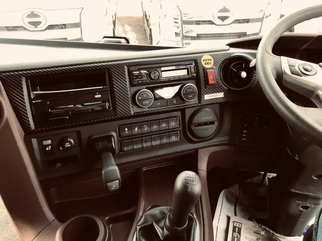 日野 プロフィア 2DG-FW1AHC(8x4)の写真23