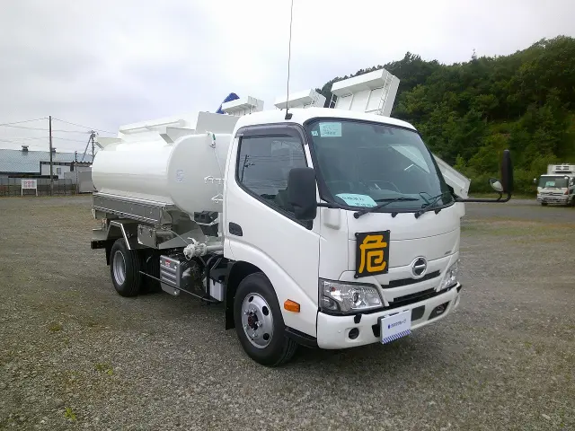 日野 デュトロ 2DG-XZU685M(4WD)の写真2