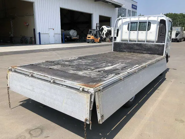 いすゞ エルフ TDG-NP85AR(4WD)の写真8