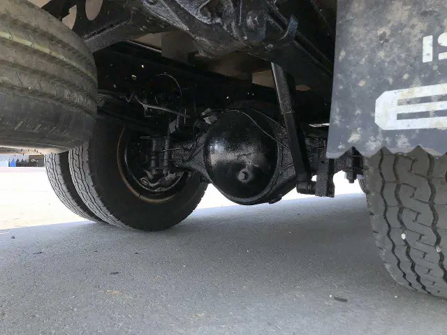 いすゞ エルフ TDG-NP85AR(4WD)の写真15