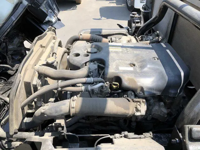 いすゞ エルフ TDG-NP85AR(4WD)の写真20