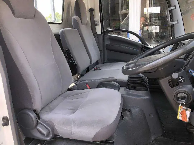 いすゞ エルフ TDG-NP85AR(4WD)の写真22