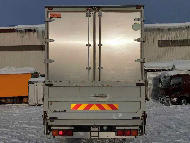 いすゞ フォワード SKG-FRR90S2(2WD)の写真5