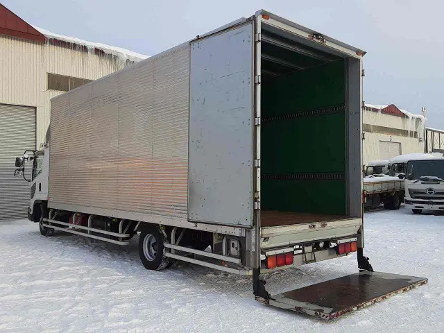 いすゞ フォワード SKG-FRR90S2(2WD)の写真10