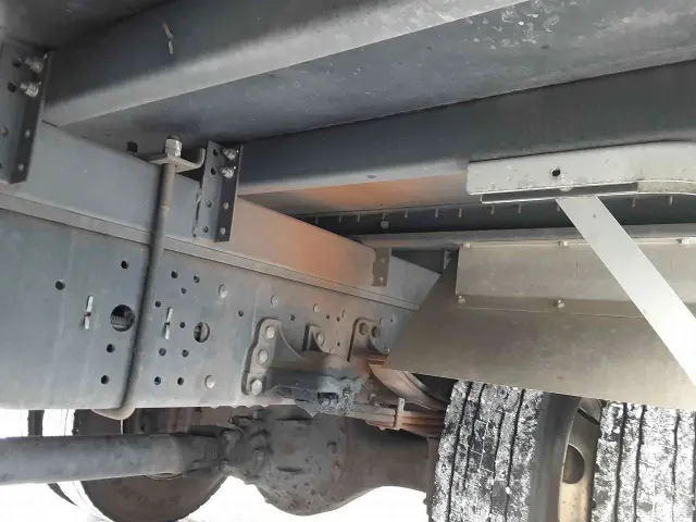 いすゞ フォワード SKG-FRR90S2(2WD)の写真12