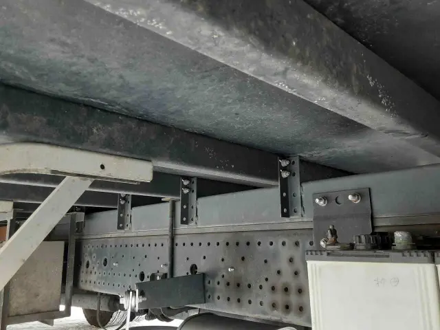 いすゞ フォワード SKG-FRR90S2(2WD)の写真13