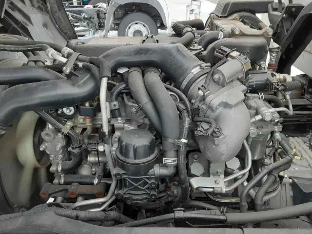 いすゞ フォワード SKG-FRR90S2(2WD)の写真20