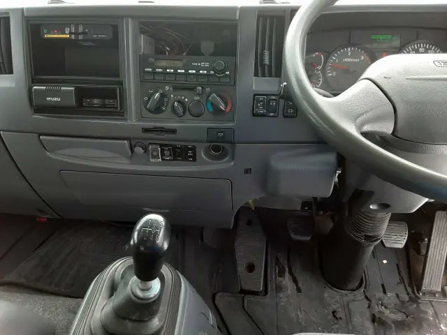 いすゞ フォワード SKG-FRR90S2(2WD)の写真23