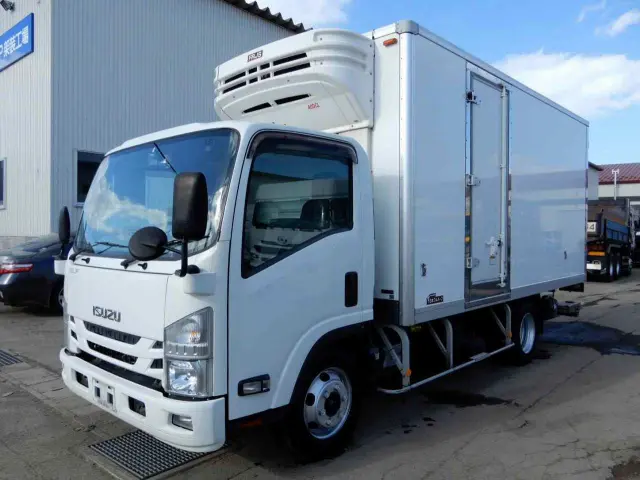 いすゞ エルフ TPG-NPR85AN(2WD)の写真1