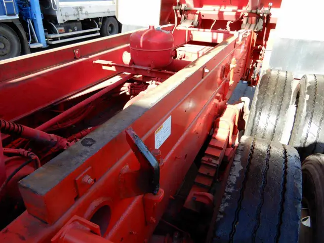 日野 プロフィア QKG-FS1EKDA(6x4)の写真13