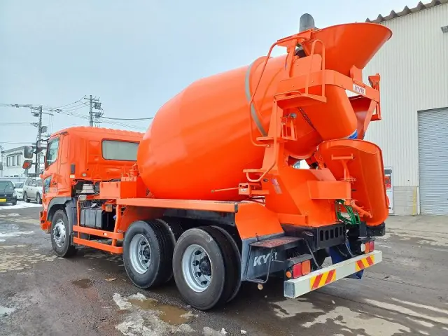 日野 プロフィア QKG-FS1AKAA(6x4)の写真4