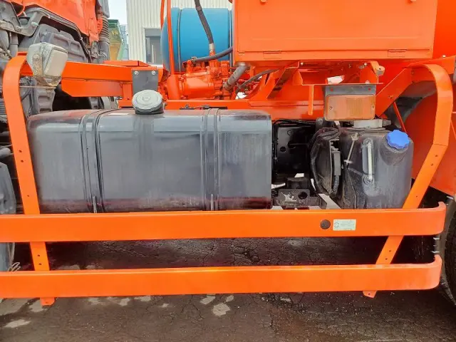 日野 プロフィア QKG-FS1AKAA(6x4)の写真11