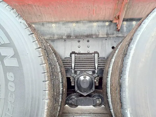 日野 プロフィア QKG-FS1AKAA(6x4)の写真12