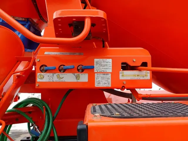 日野 プロフィア QKG-FS1AKAA(6x4)の写真14