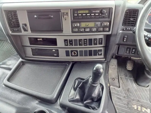 日野 プロフィア QKG-FS1AKAA(6x4)の写真23