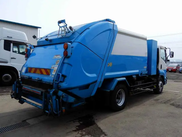 いすゞ フォワード LKG-FTR90S2(2WD)の写真6