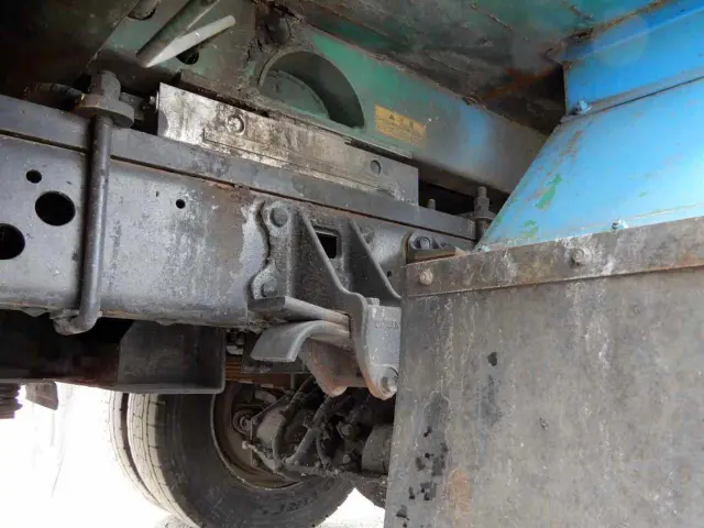 いすゞ フォワード LKG-FTR90S2(2WD)の写真13