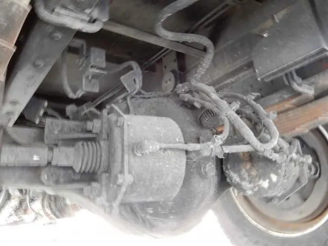 いすゞ フォワード LKG-FTR90S2(2WD)の写真14