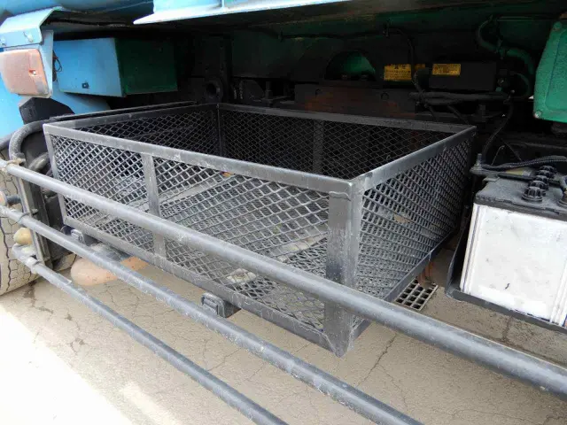 いすゞ フォワード LKG-FTR90S2(2WD)の写真17