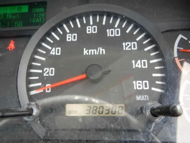 いすゞ フォワード LKG-FTR90S2(2WD)の写真24