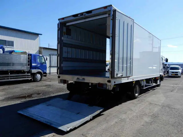 日野 レンジャー 2KG-FD2ABG(2WD)の写真9