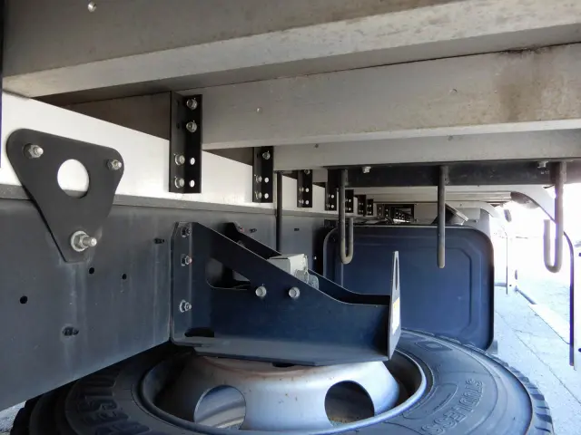 日野 レンジャー 2KG-FD2ABG(2WD)の写真11