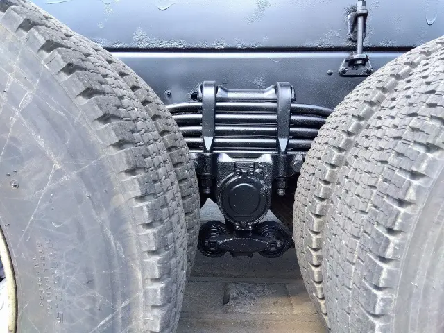 いすゞ ギガ QKG-CYZ77A(6x4)の写真17