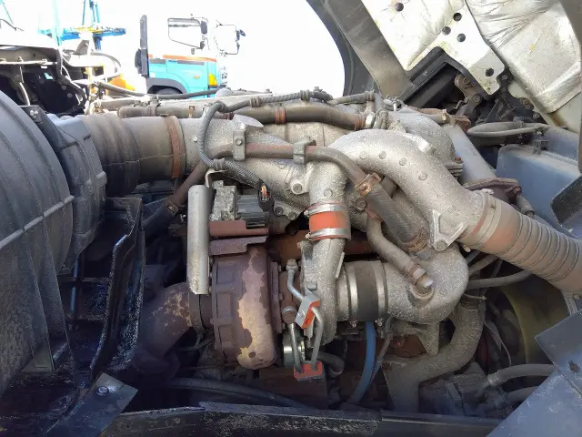 いすゞ ギガ QKG-CYZ77A(6x4)の写真20