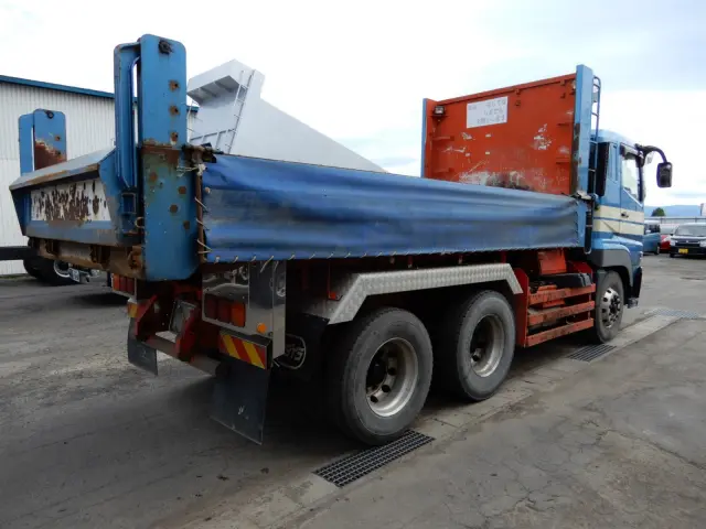 三菱 スーパーグレート QKG-FV60VX(6x4)の写真6