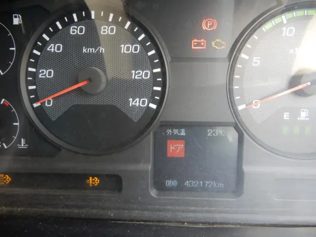 三菱 スーパーグレート QKG-FV60VX(6x4)の写真24