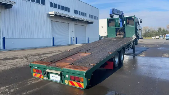 いすゞ ギガ QKG-CYH77A(8x4)の写真9