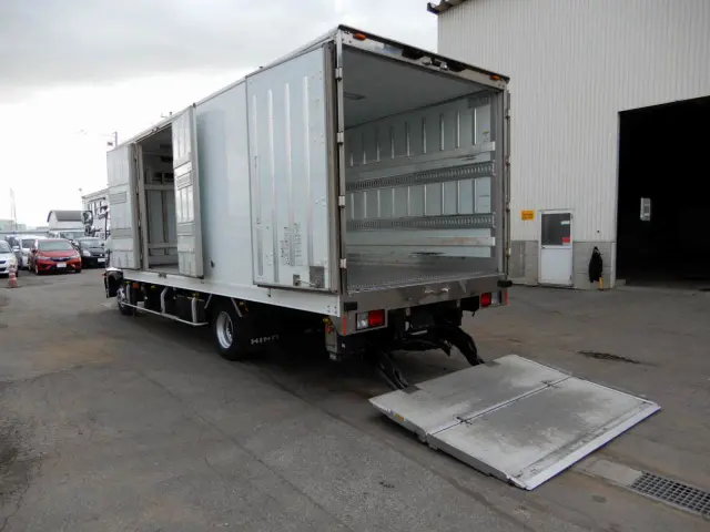 日野 レンジャー 2KG-FD2ABG(2WD)の写真11