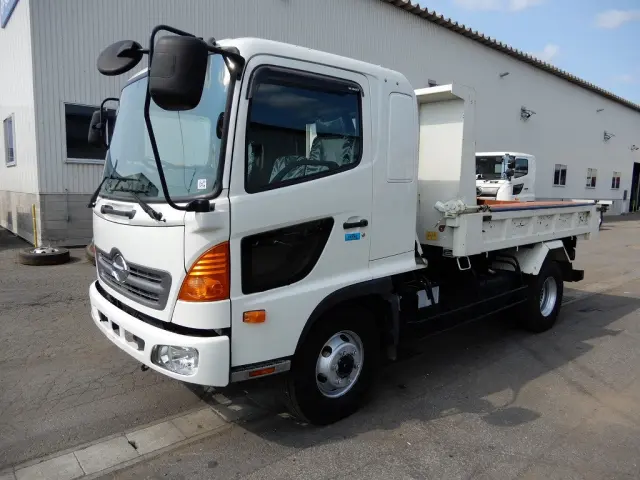 日野 レンジャー SDG-FX7JEAA(4WD)の写真1