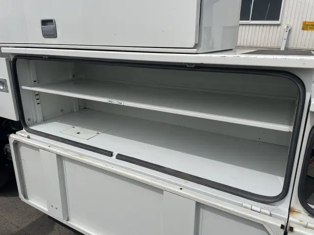 三菱 キャンター PDG-FE73DY(2WD)の写真9