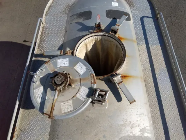 いすゞ ギガ QKG-CYY77A(6x4)の写真8