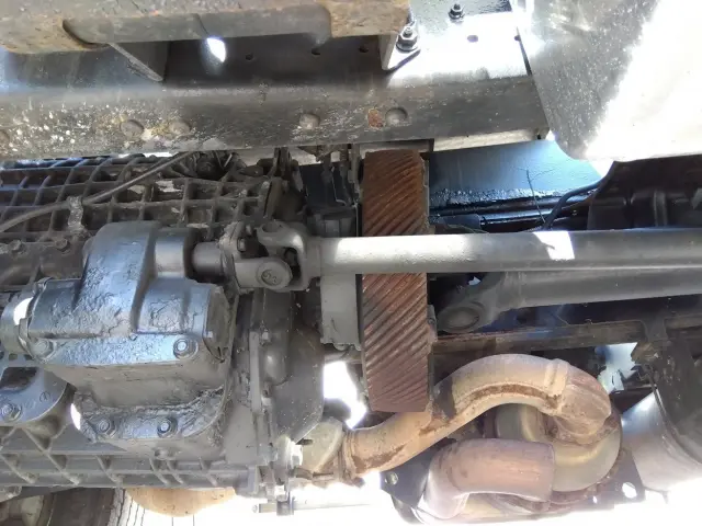 いすゞ ギガ QKG-CYY77A(6x4)の写真14